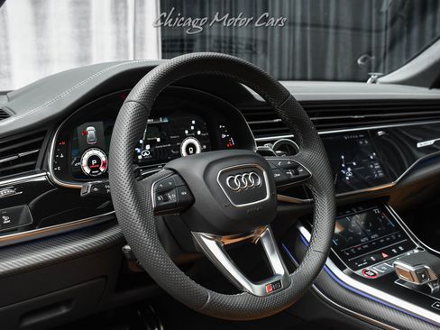 Used 2025 Audi RS Q8 performance AWD/4WD image 9