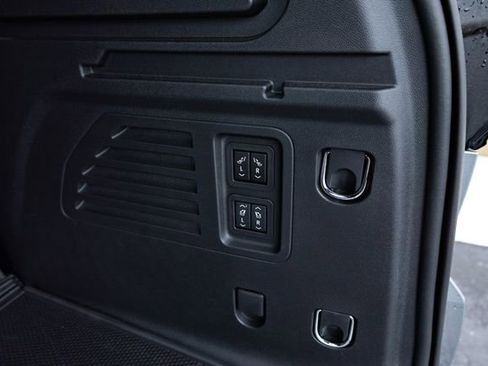 New 2026 Buick Enclave Sport Touring w/ Power Package image 27