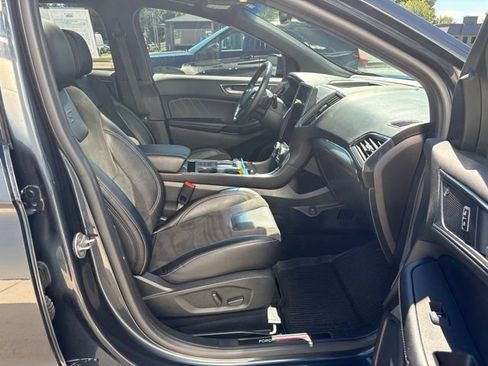 Used 2022 Ford Edge ST w/ Equipment Group 401A AWD/4WD image 11