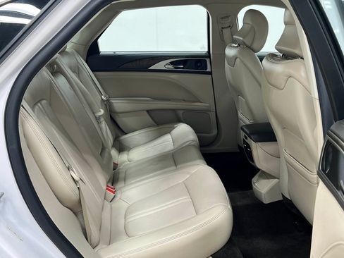 Used 2018 Lincoln MKZ Reserve w/ Climate Package FWD image 34
