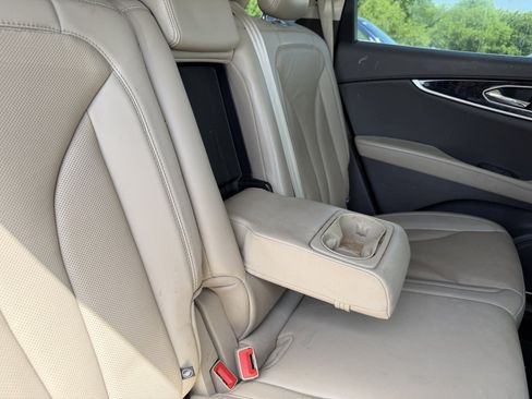 Used 2023 Lincoln Nautilus Reserve AWD/4WD image 26