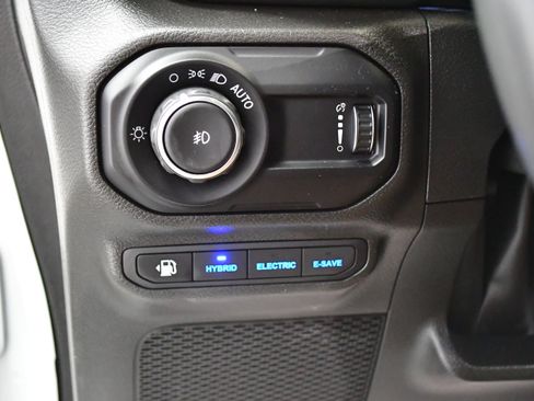 Used 2023 Jeep Wrangler Unlimited Rubicon 4xe w/ Cold Weather Group AWD/4WD image 13