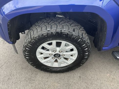 Used 2025 Toyota Tacoma SR5 RWD image 13