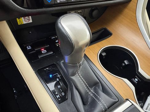 Used 2022 Lexus RX 350 FWD w/ Premium Package image 27