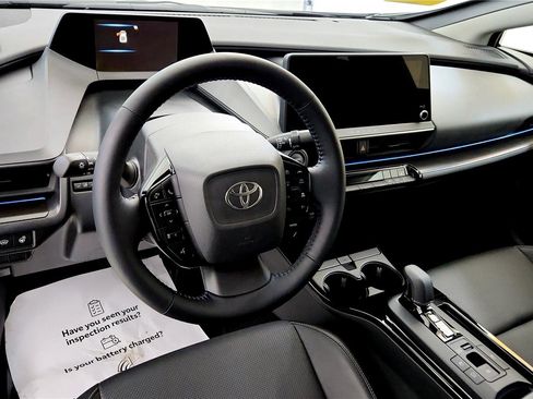 Used 2026 Toyota Prius AWD image 23