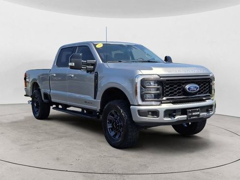 Used 2024 Ford F250 Lariat w/ Lariat Ultimate Package AWD/4WD image 1