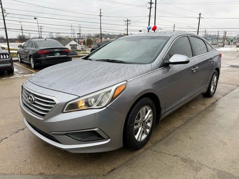 Used 2016 Hyundai Sonata SE image 5