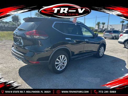 Used 2020 Nissan Rogue SV FWD image 8
