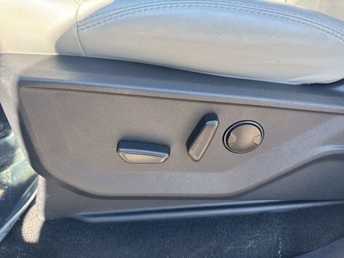 Used 2025 Ford Expedition Max Platinum w/ Driver's Package image 27