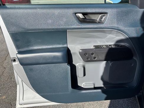 Used 2023 Ford Maverick XLT w/ XLT Luxury Package image 8