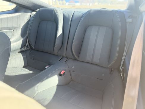 Used 2018 Ford Mustang Coupe RWD image 20