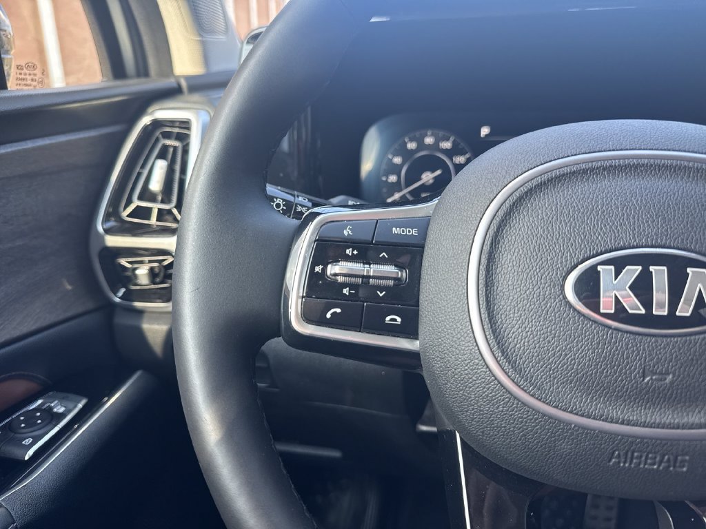 Used 2021 Kia Sorento SX Prestige AWD/4WD image 17