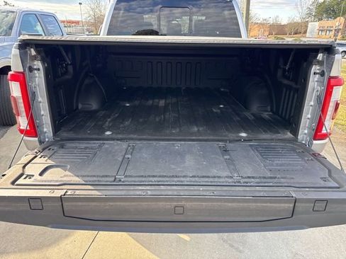 Used 2022 Ford F150 Lariat image 14