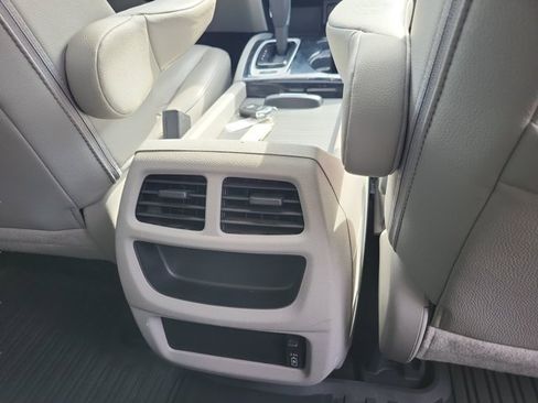 Certified 2017 Honda Ridgeline RTL-E image 17