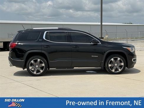 Used 2019 GMC Acadia SLT AWD/4WD image 3