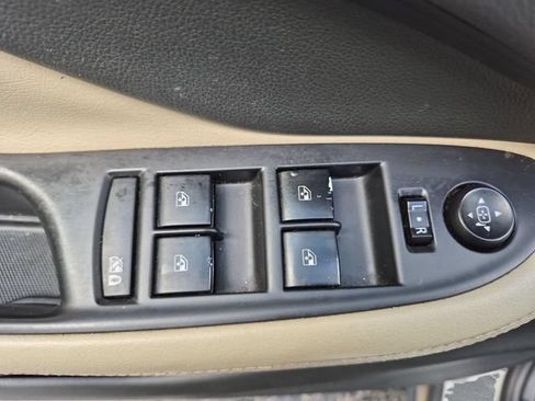 Used 2017 Buick Envision Essence FWD image 16