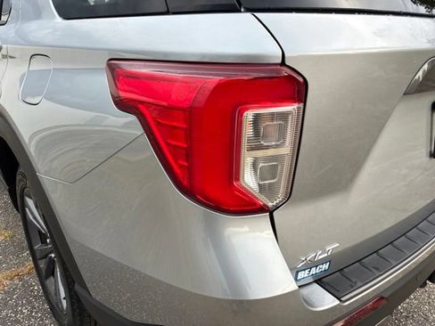 Used 2023 Ford Explorer XLT w/ Equipment Group 202A AWD/4WD image 13