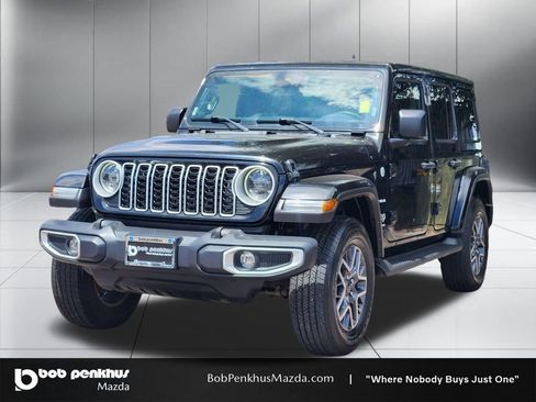 Used 2024 Jeep Wrangler Unlimited Sahara AWD/4WD image 23
