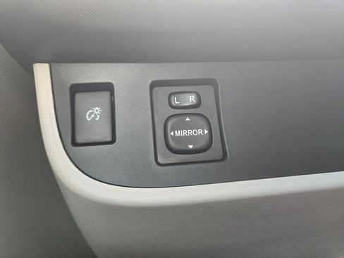 Used 2013 Scion iQ FWD image 33