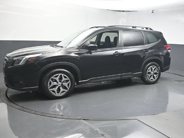 Used 2024 Subaru Forester Premium AWD/4WD image 4