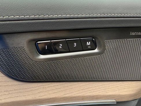 New 2026 Volvo XC90 B6 Plus w/ Protection Package Premier image 10