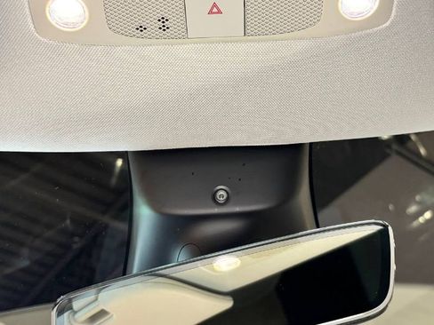 Used 2022 Tesla Model Y Performance image 39