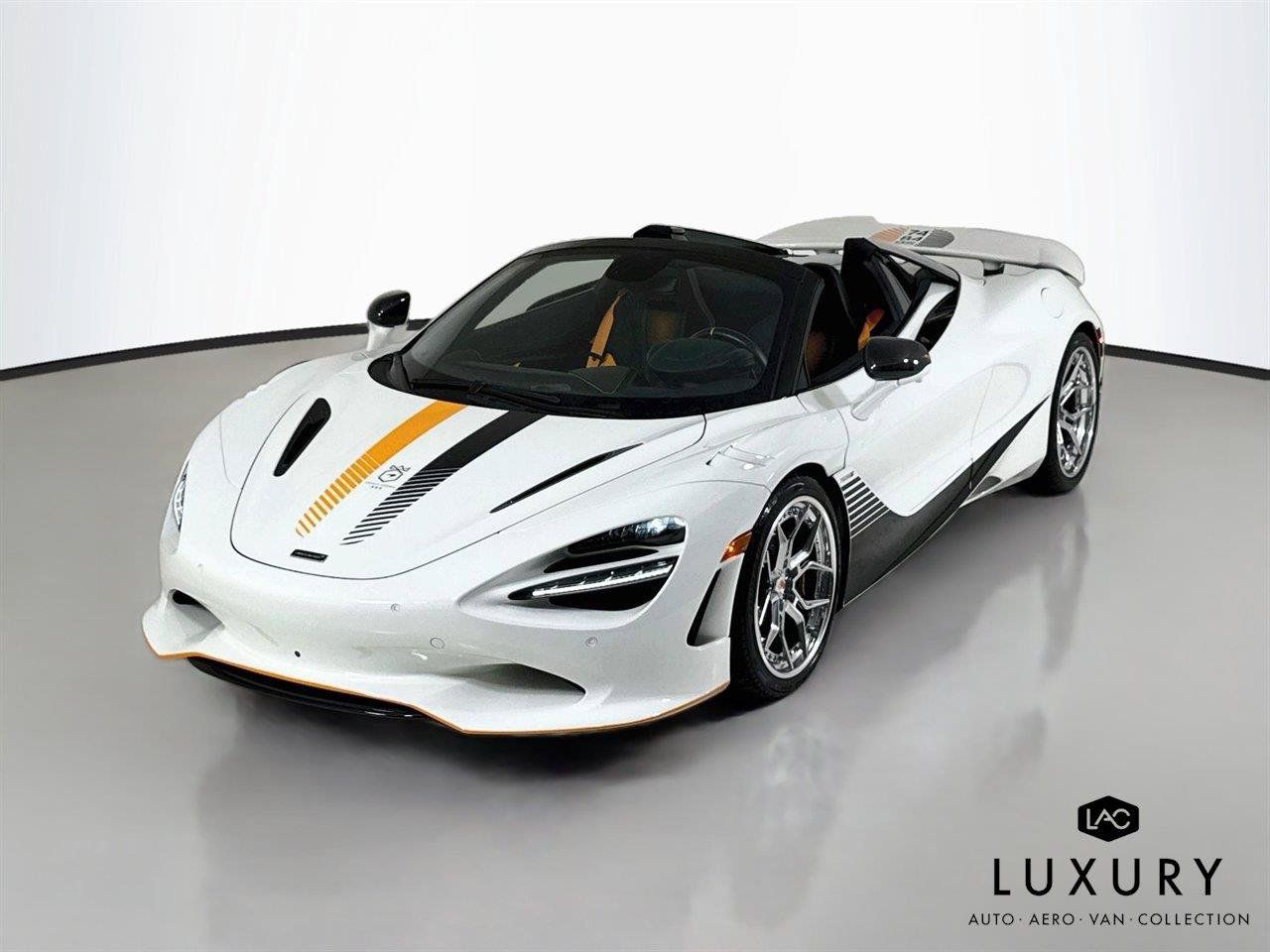 Used 2024 McLaren 750S Spider RWD image 4