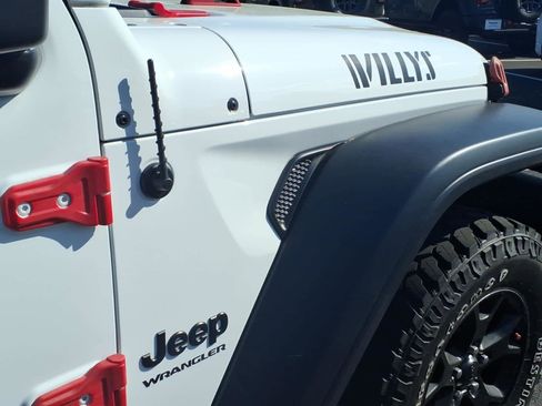 Used 2020 Jeep Wrangler Sport AWD/4WD image 6
