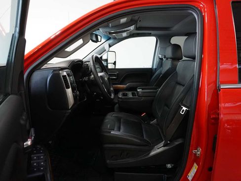 Used 2019 Chevrolet Silverado 2500 LTZ w/ Duramax Plus Package image 12