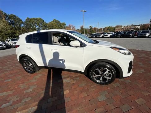 Used 2020 Kia Sportage LX image 38