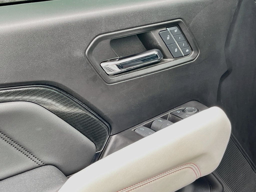 Used 2024 GMC Canyon AT4X AWD/4WD image 18