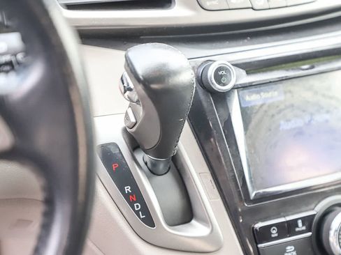 Used 2016 Honda Odyssey Touring image 21