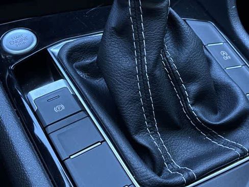 Used 2024 Volkswagen Taos S image 40