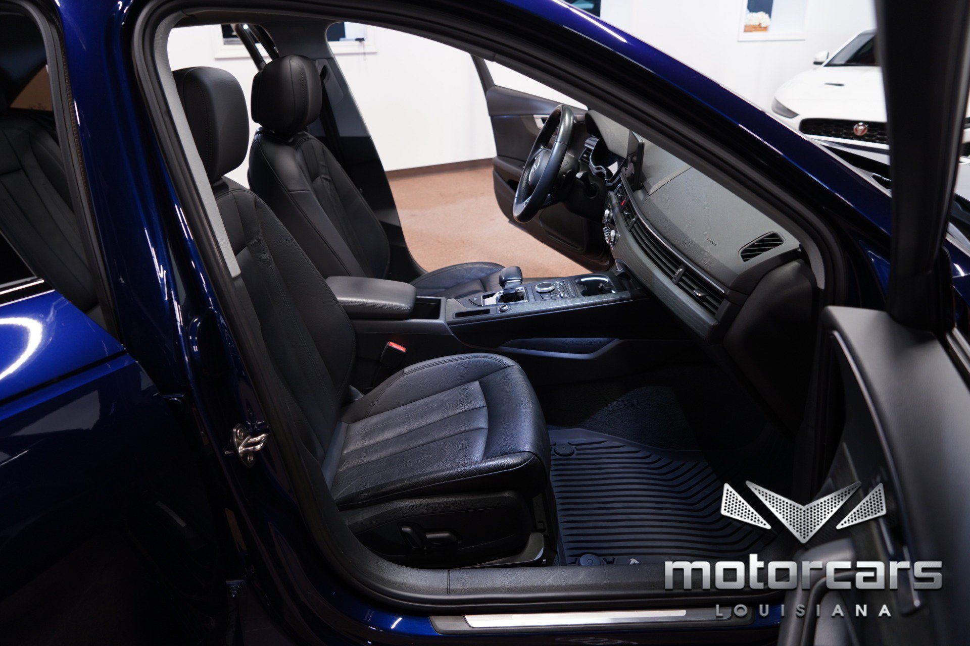 Used 2019 Audi A4 2.0T Premium FWD image 30