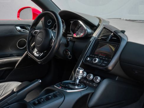 Used 2011 Audi R8 V10 AWD/4WD image 10