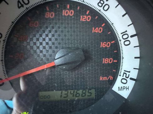 Used 2011 Toyota Tacoma 4x4 Double Cab w/ SR5 Pkg #2 image 31