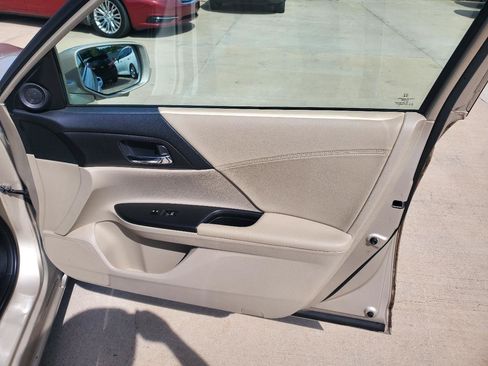 Used 2013 Honda Accord EX image 6