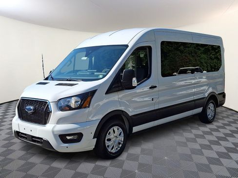 Used 2024 Ford Transit 350 XLT RWD image 3