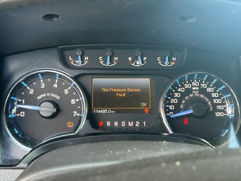 Used 2011 Ford F150 XLT w/ XLT Chrome Pkg RWD image 9