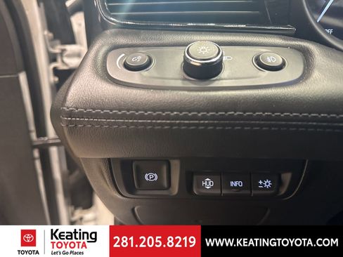 Used 2017 Buick LaCrosse Premium w/ Driver Confidence Package #2 image 7