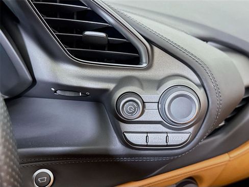 Used 2019 Ferrari 488 Spider RWD image 20