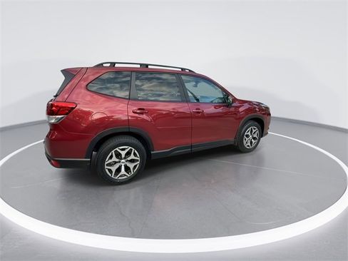 Certified 2022 Subaru Forester Premium w/ Popular Package #2 image 8