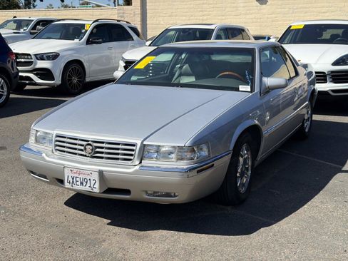 Used 2002 Cadillac Eldorado ESC w/ Preffered Equipment Group FWD image 3