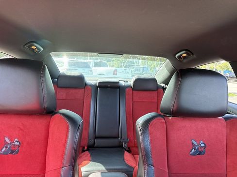 Used 2018 Dodge Charger R/T Scat Pack RWD image 29