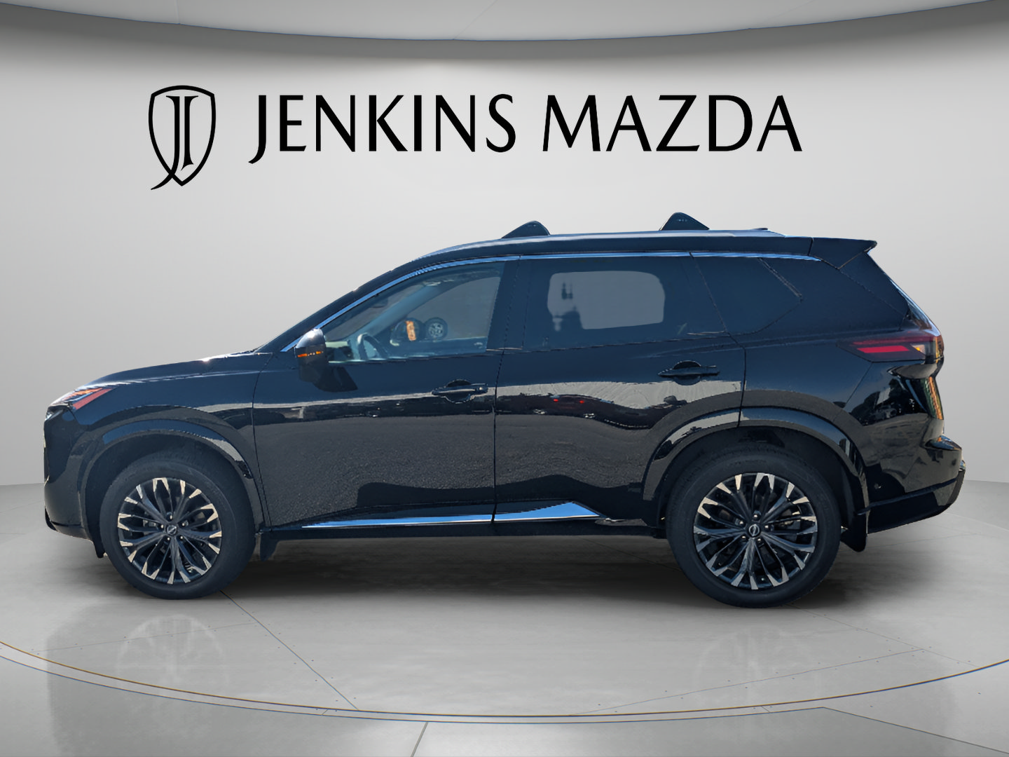 Used 2025 Nissan Rogue Platinum w/ Platinum Premium Package AWD/4WD image 4