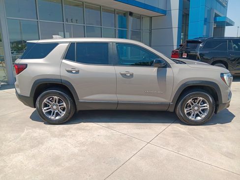 Used 2025 GMC Terrain Elevation AWD/4WD image 6