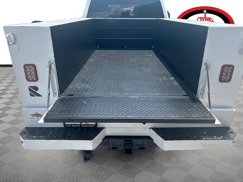 Used 2022 Ford F250 XL w/ Power Equipment Group RWD image 23
