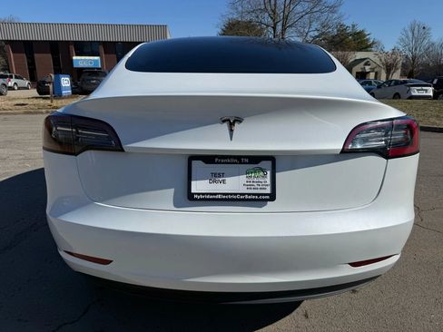 Used 2023 Tesla Model 3 Standard Range image 11