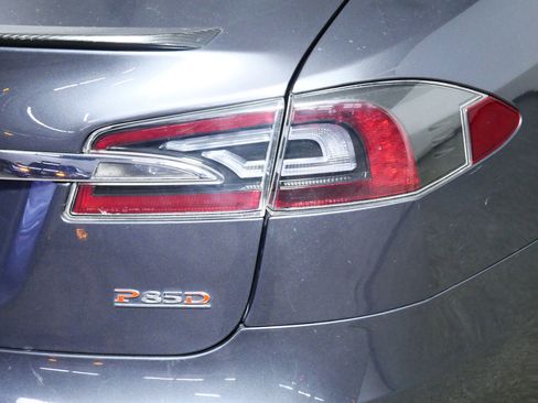 Used 2014 Tesla Model S P85D image 17