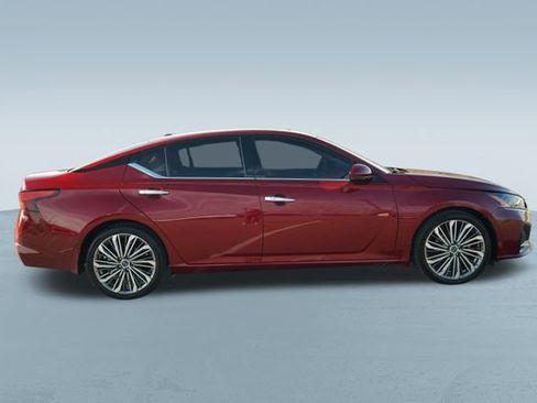 Used 2023 Nissan Altima 2.5 SL image 9